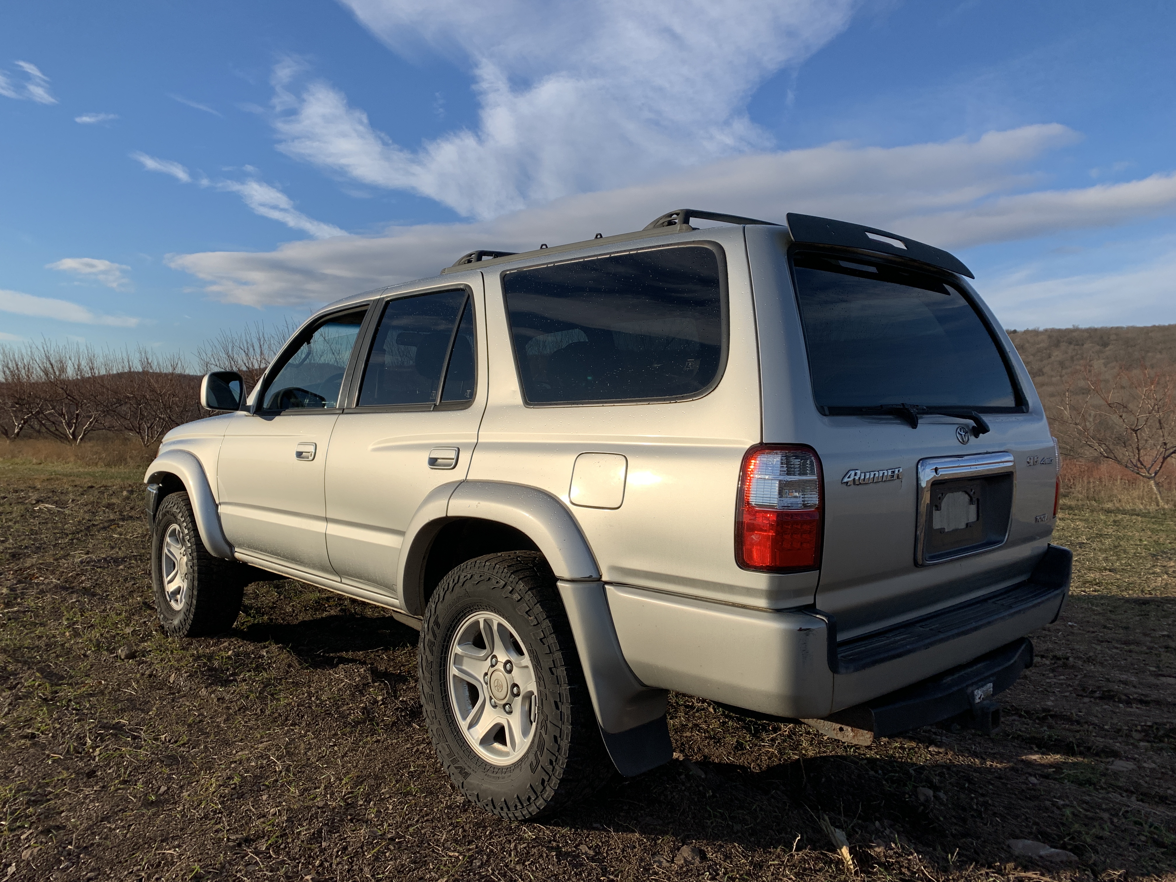 2002 Toyota 4Runner SR5 THIRD GENERATION - 3rd Gen 3.4L V6 4×4 - BEAUTIFUL - RUNS GREAT - HIGH MECHANICAL BASELINE - New Timing Belt, New Waterpump, New Head Gaskets, New Radiator, New Alternator, New Brakes, New Valve Cover Gaskets, New Wildpeak Tires, New Shocks, New Muffler / Exhaust, New HID Headlights, Frame is Clean and solid, Cleaned and Undercoated - MORE — photo 40